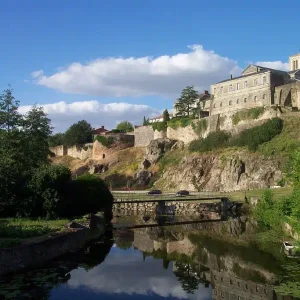 Parthenay…à travers l’histoire (2h) – Visite Privée de 1 à 20 pers